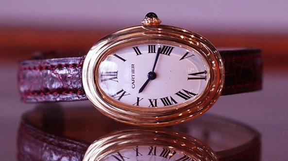 Our selection of Cartier Baignoire Watches